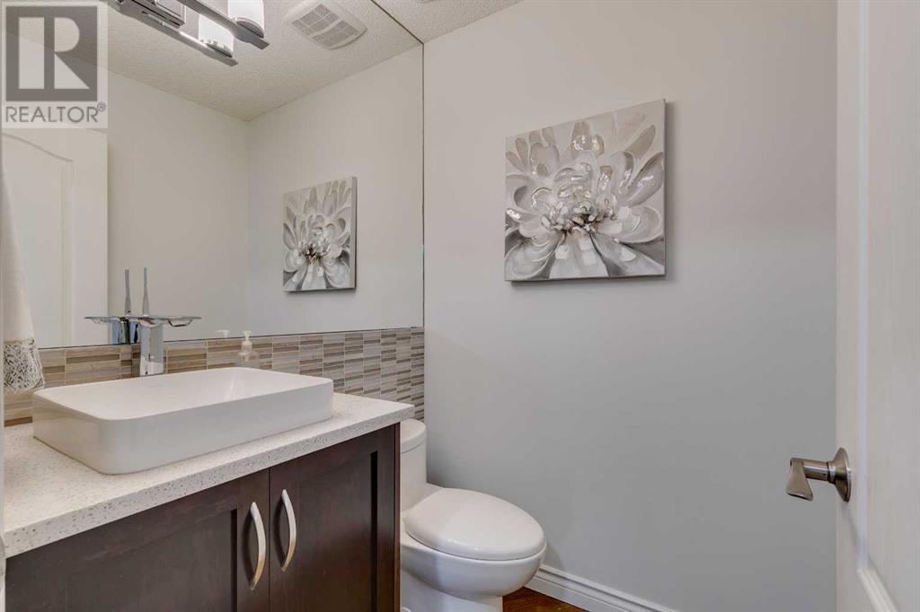 Single Family House for Sale in  Sienna Park Terrace SW Signal Hill Calgary 