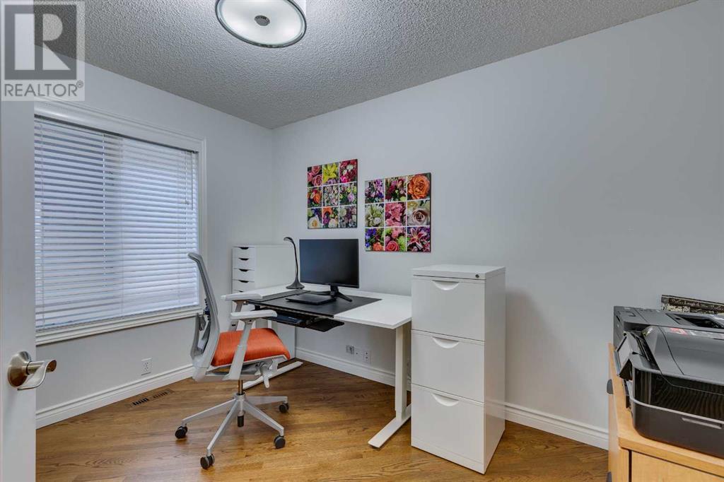 Single Family House for Sale in  Sienna Park Terrace SW Signal Hill Calgary 