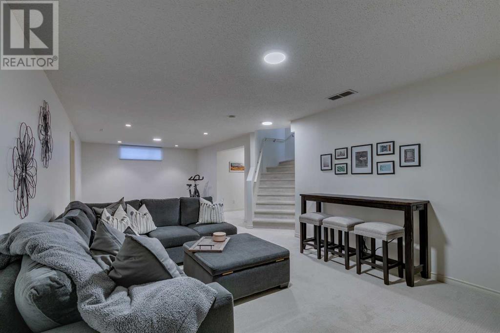 Single Family House for Sale in  Sienna Park Terrace SW Signal Hill Calgary 