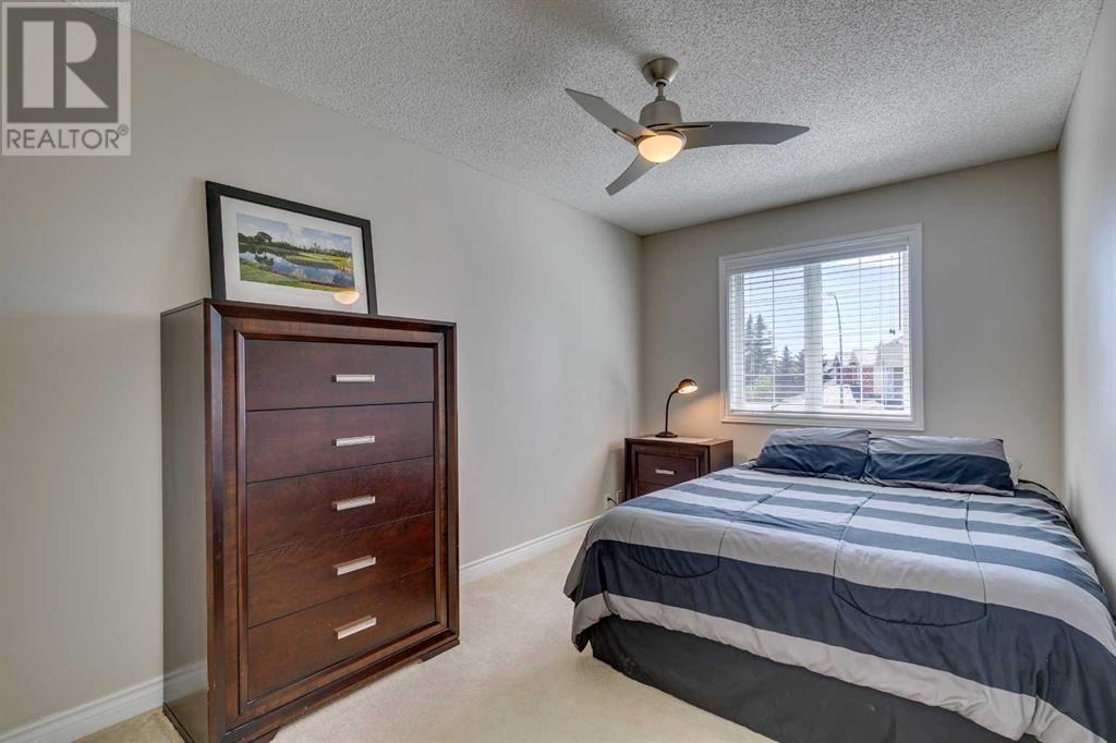 Single Family House for Sale in  Sienna Park Terrace SW Signal Hill Calgary 