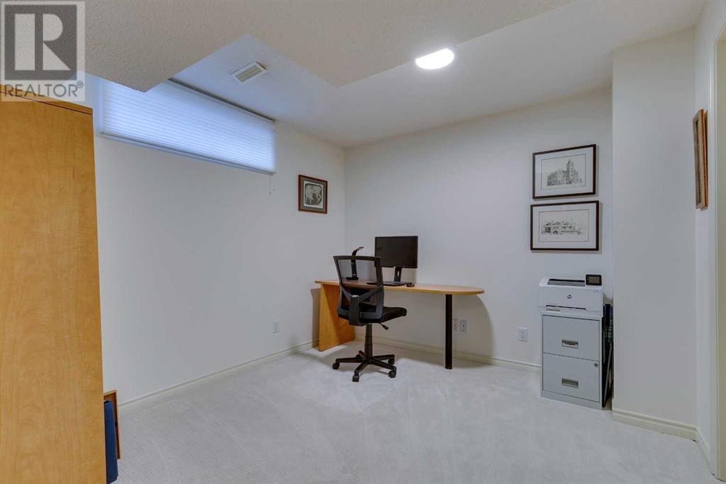 Single Family House for Sale in  Sienna Park Terrace SW Signal Hill Calgary 