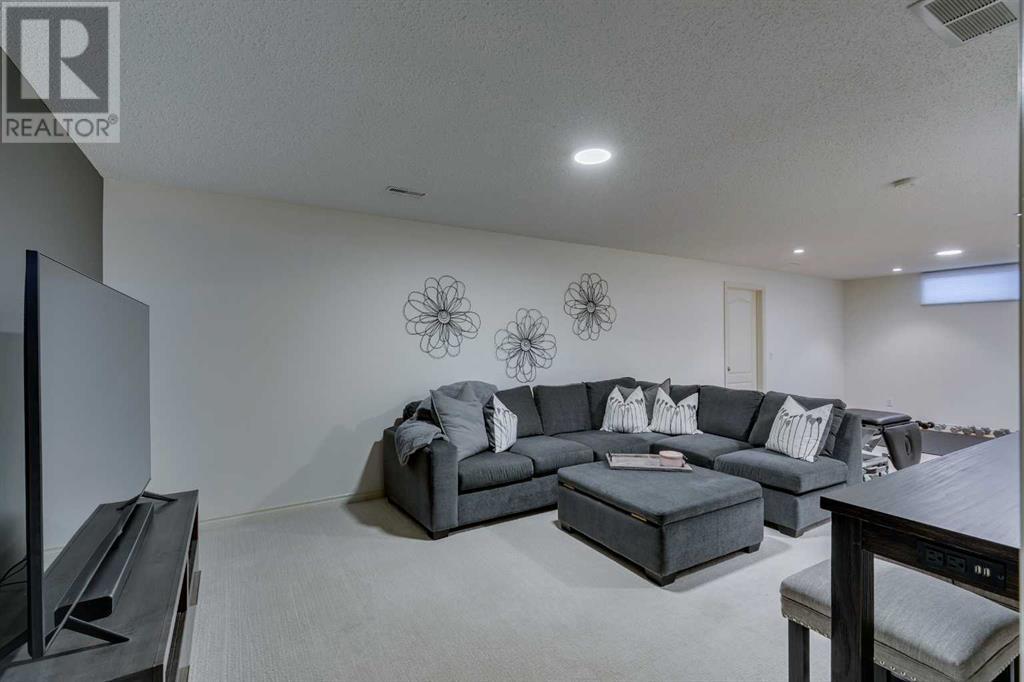 22 Sienna Park Terrace SW, Calgary, Alberta