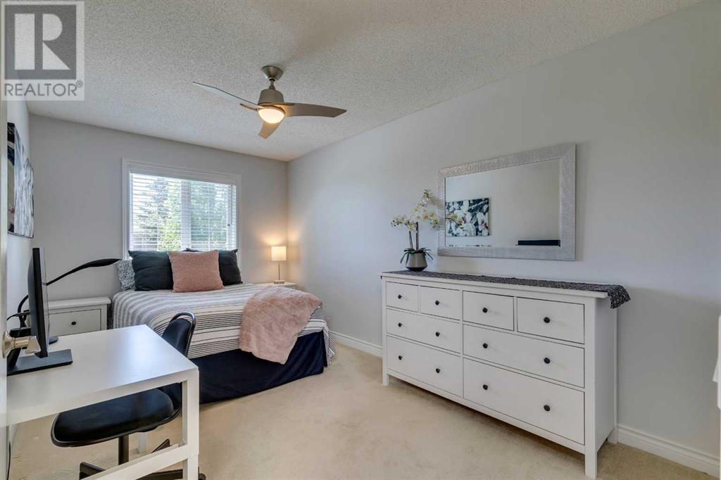 Single Family House for Sale in  Sienna Park Terrace SW Signal Hill Calgary 