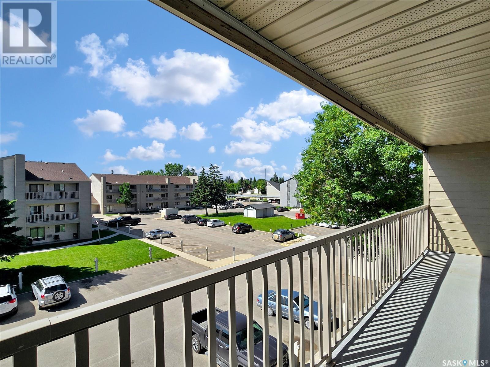 Single Family House Low rise for Sale in   Tait PLACE Saskatoon 