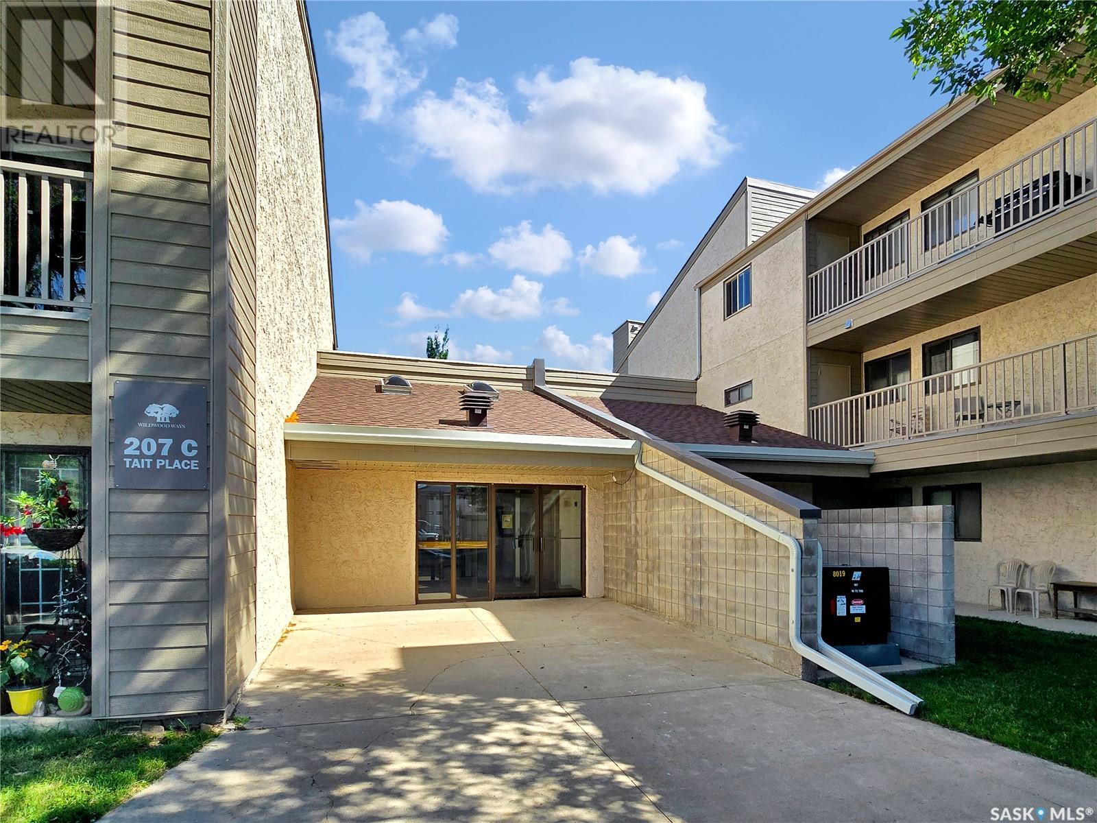 Single Family House Low rise for Sale in   Tait PLACE Saskatoon 