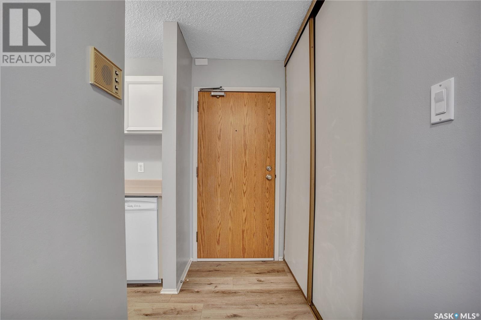 Single Family House Low rise for Sale in   Tait PLACE Saskatoon 