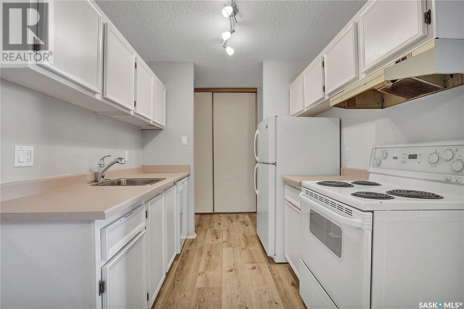 Single Family House Low rise for Sale in   Tait PLACE Saskatoon 