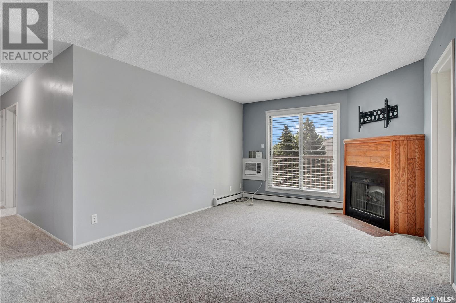 Single Family House Low rise for Sale in   Tait PLACE Saskatoon 