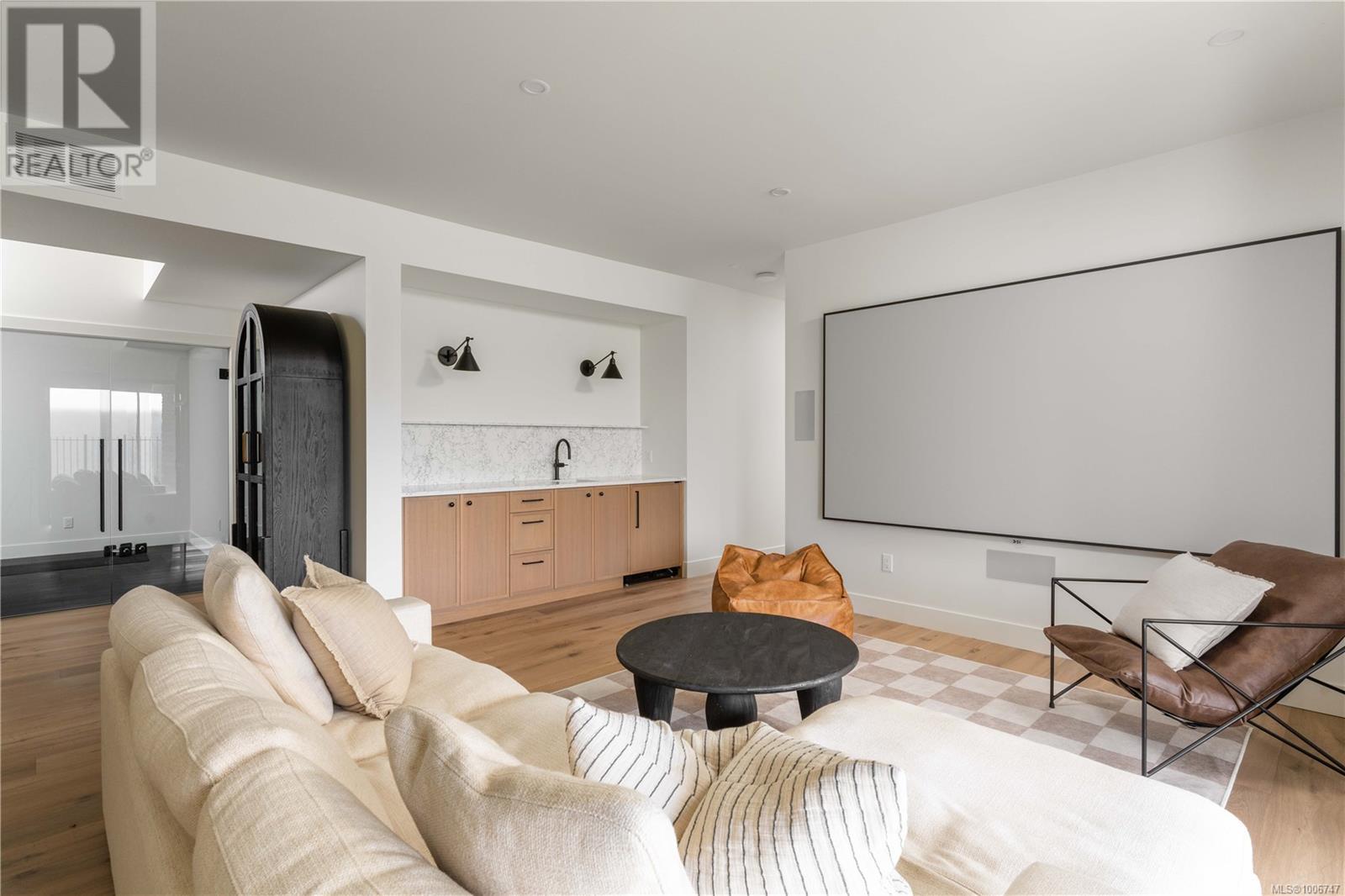 Photo 11 of 1416 Pinehurst Pl, Langford BC
