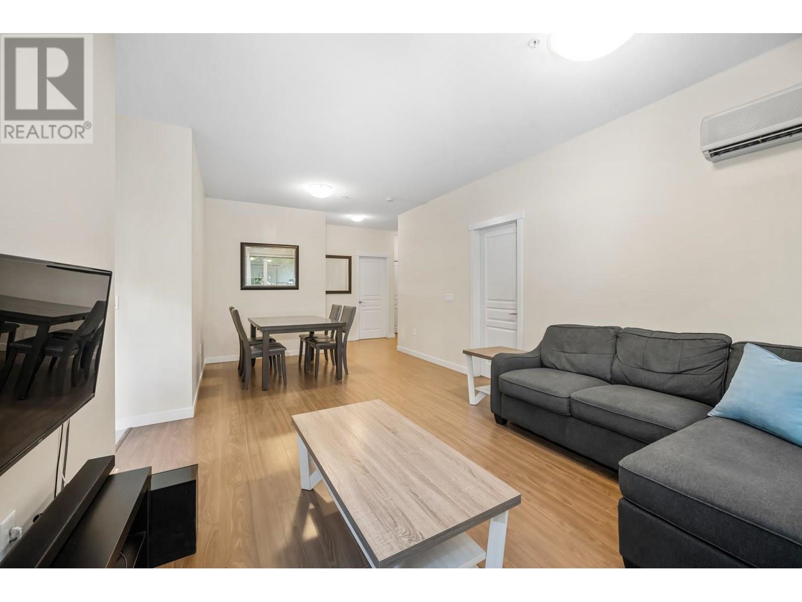 Photo 4 of 121 9399 Odlin Road, Richmond BC