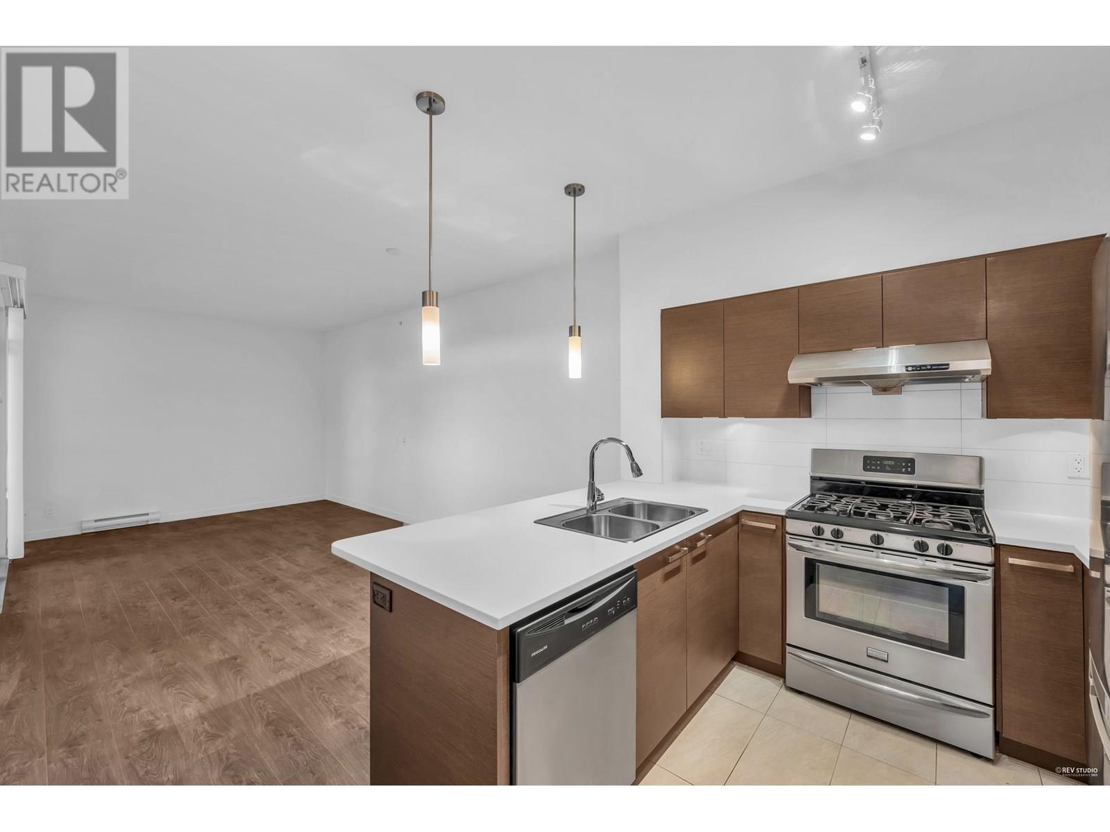 Photo 13 of 407 10880 No 5 Road, Richmond BC