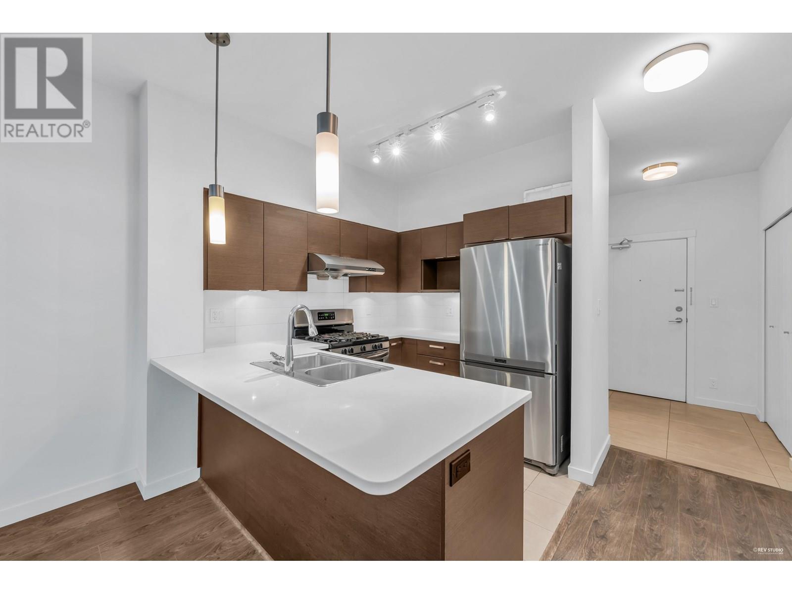 Photo 15 of 407 10880 No 5 Road, Richmond BC