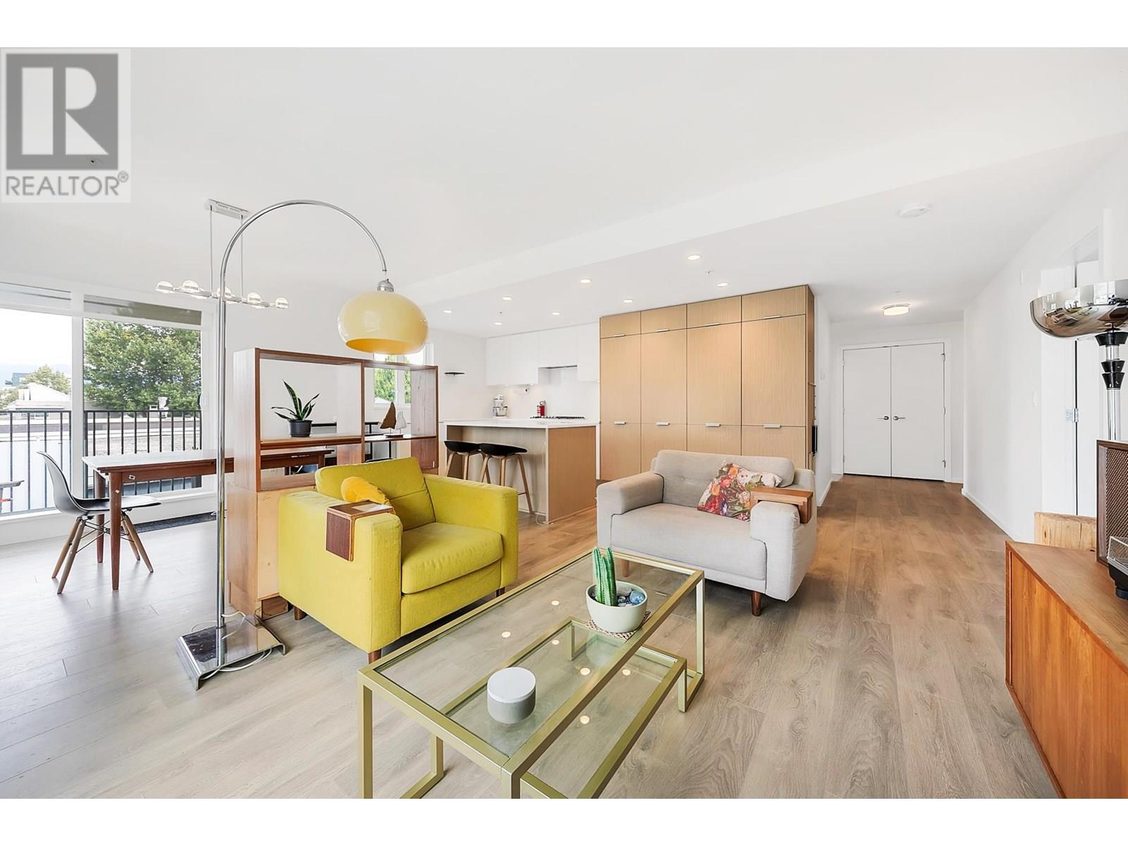 Photo 1 of 308 5085 Main Street, Vancouver BC