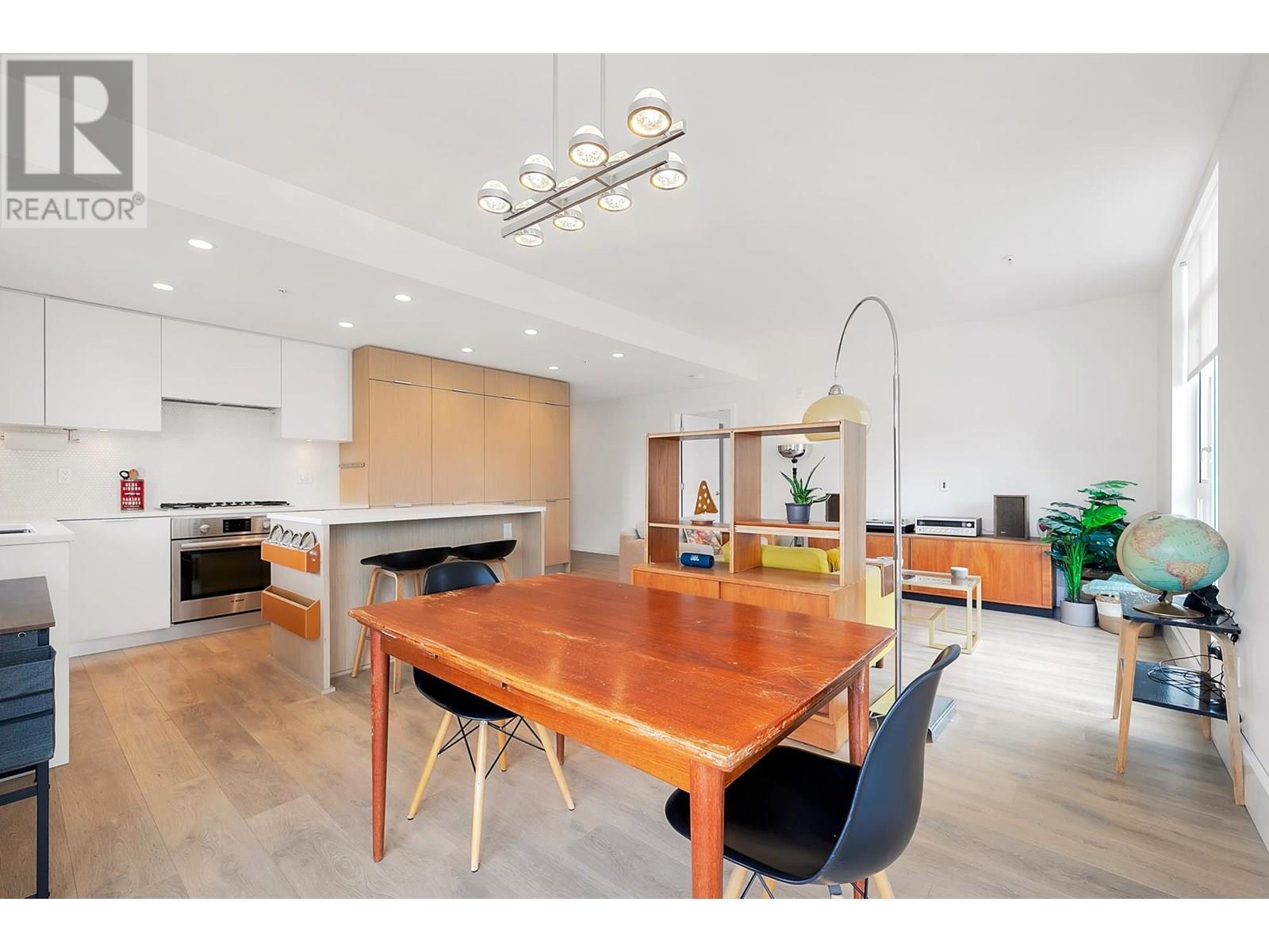Photo 11 of 308 5085 Main Street, Vancouver BC