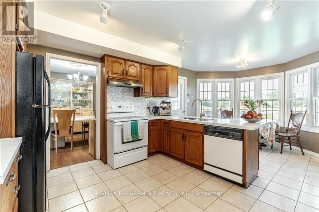Photo 12 of 8299 Concession 2 Road, West Lincoln ON