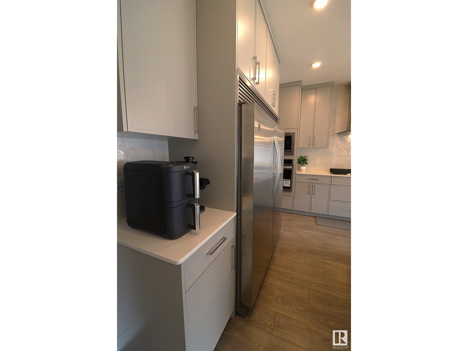 Photo 9 of 2888 Coughlan Green Sw Sw, Edmonton AB