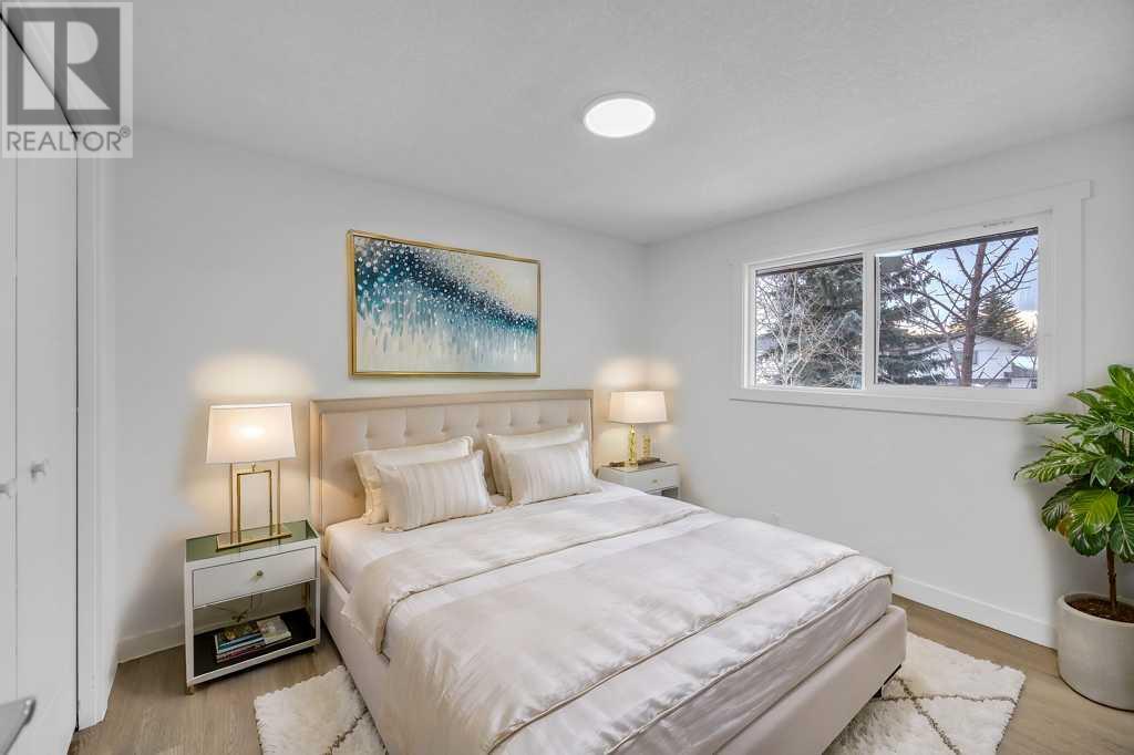 Single Family House for Sale in  Rundlehorn Drive NE Pineridge Calgary 