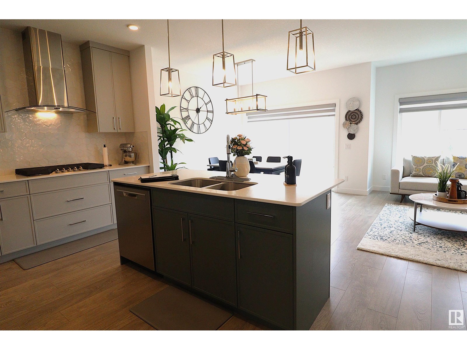Photo 6 of 2888 Coughlan Green Sw Sw, Edmonton AB