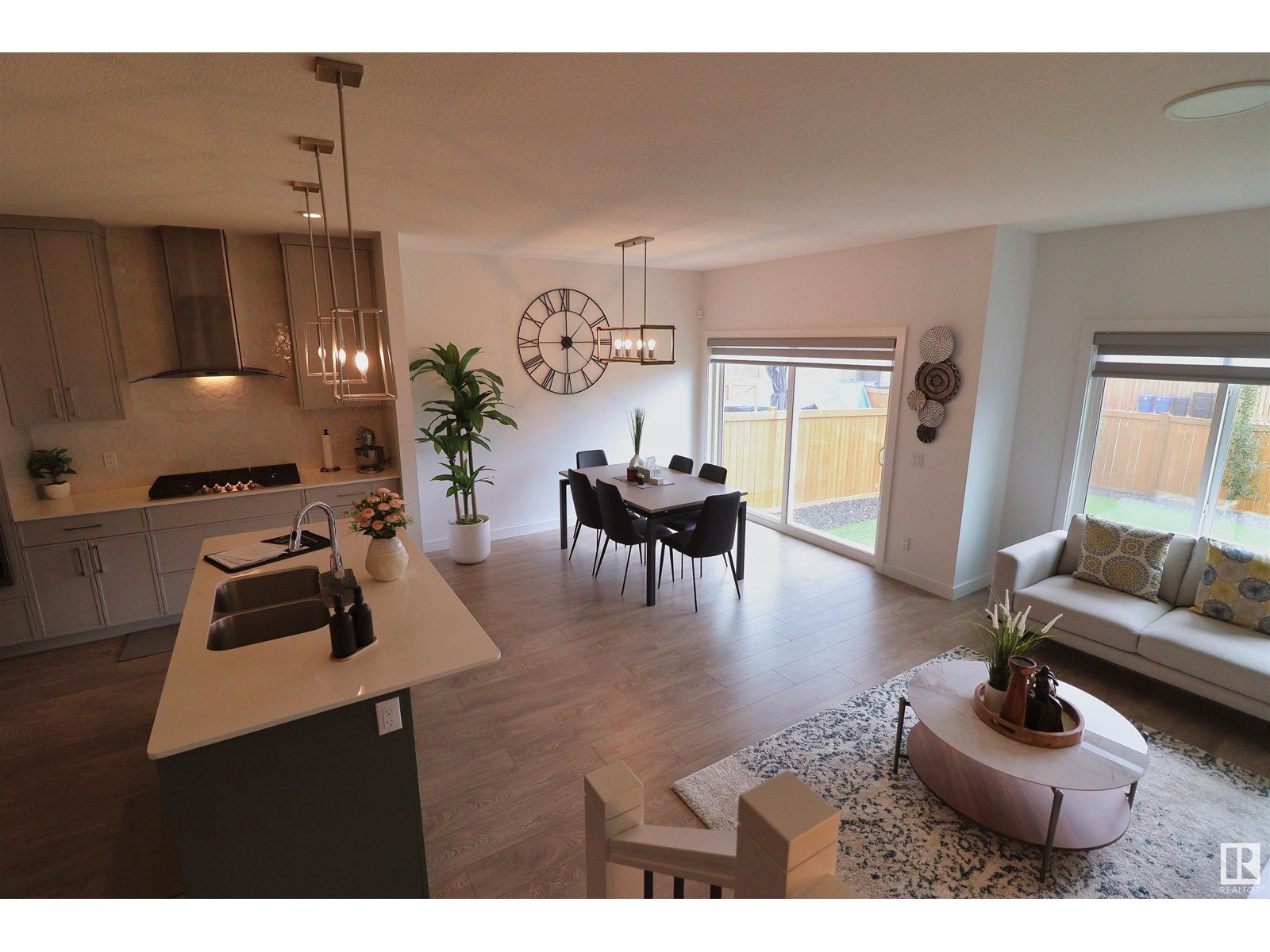 Photo 16 of 2888 Coughlan Green Sw Sw, Edmonton AB
