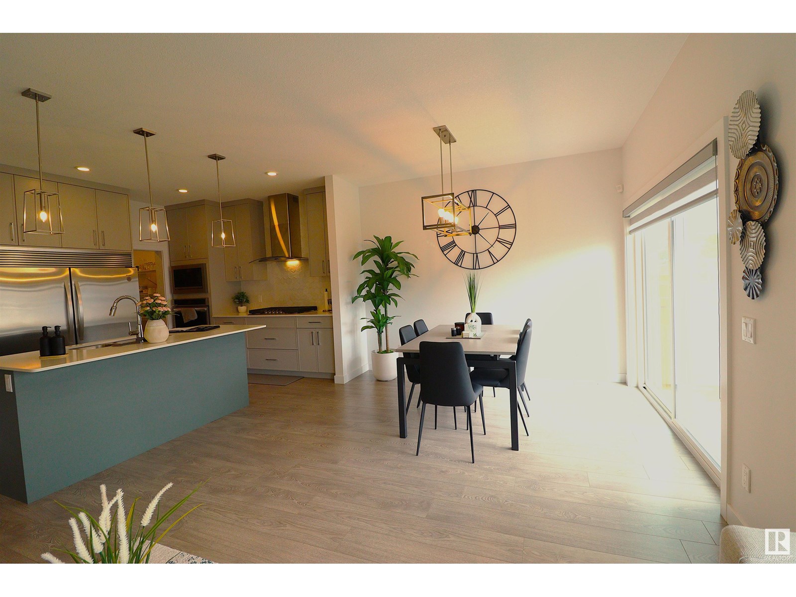 Photo 5 of 2888 Coughlan Green Sw Sw, Edmonton AB