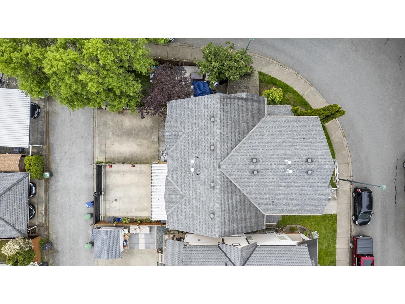 Photo 27 of 18452 66 Avenue, Surrey BC