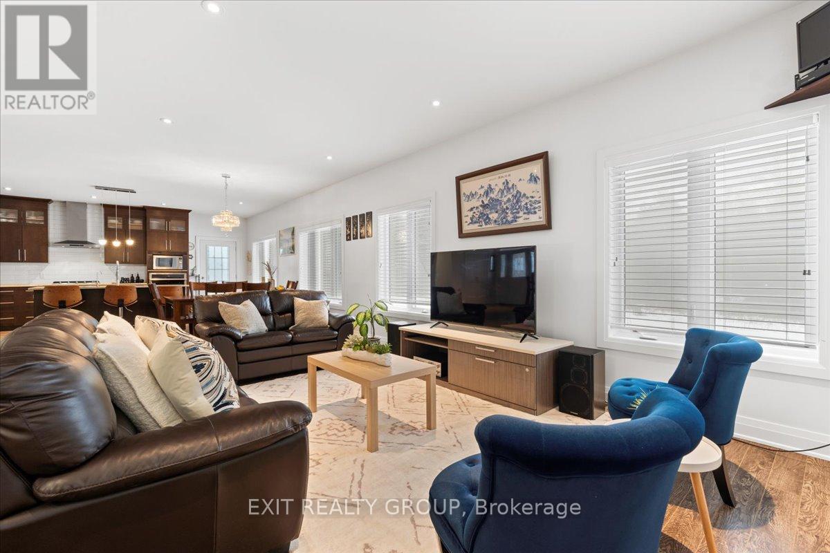 Photo 33 of 90 Timberland Drive, Trent Hills ON