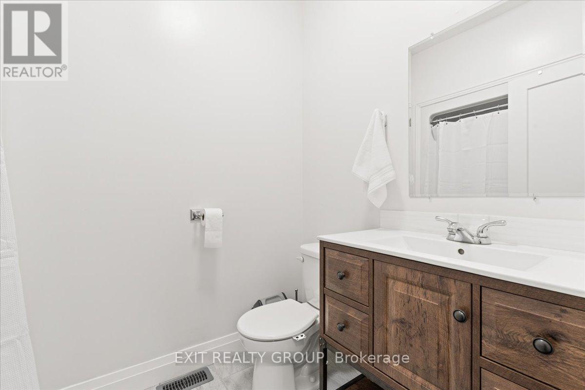 Photo 6 of 90 Timberland Drive, Trent Hills ON