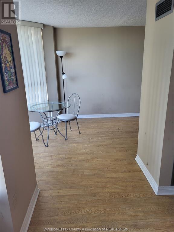 Photo 7 of 75 Riverside Drive Unit 406, Windsor ON
