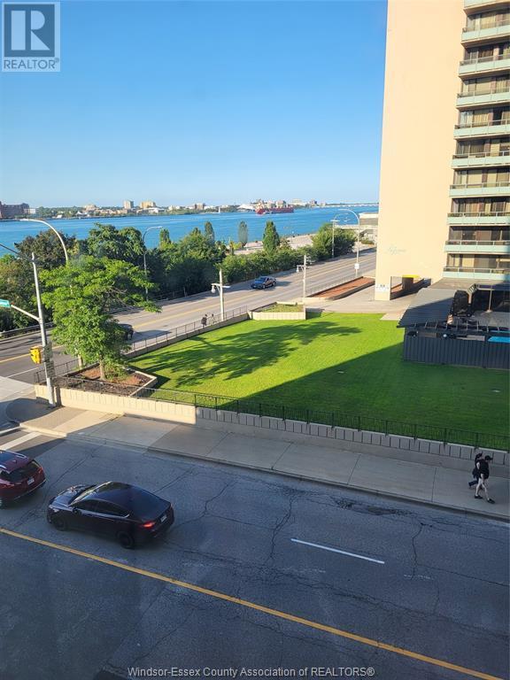 Photo 6 of 75 Riverside Drive Unit 406, Windsor ON