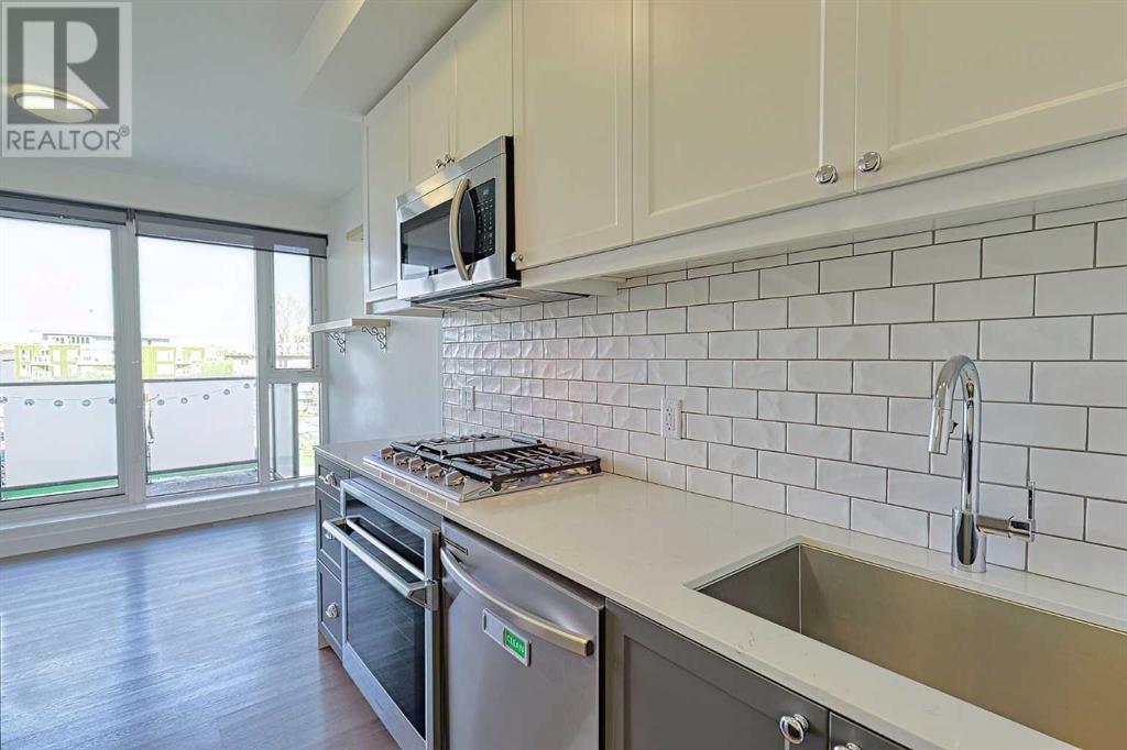 Single Family House High rise for Sale in   A Street NW Sunnyside Calgary 