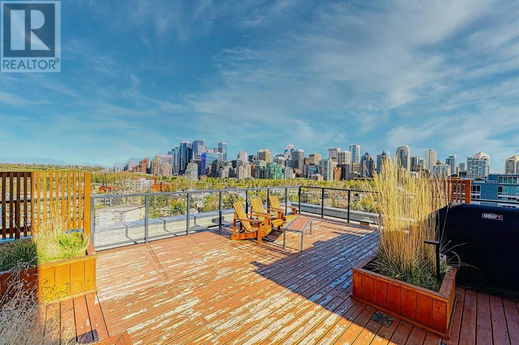 Single Family House High rise for Sale in   A Street NW Sunnyside Calgary 