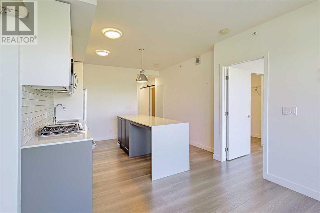 Single Family House High rise for Sale in   A Street NW Sunnyside Calgary 