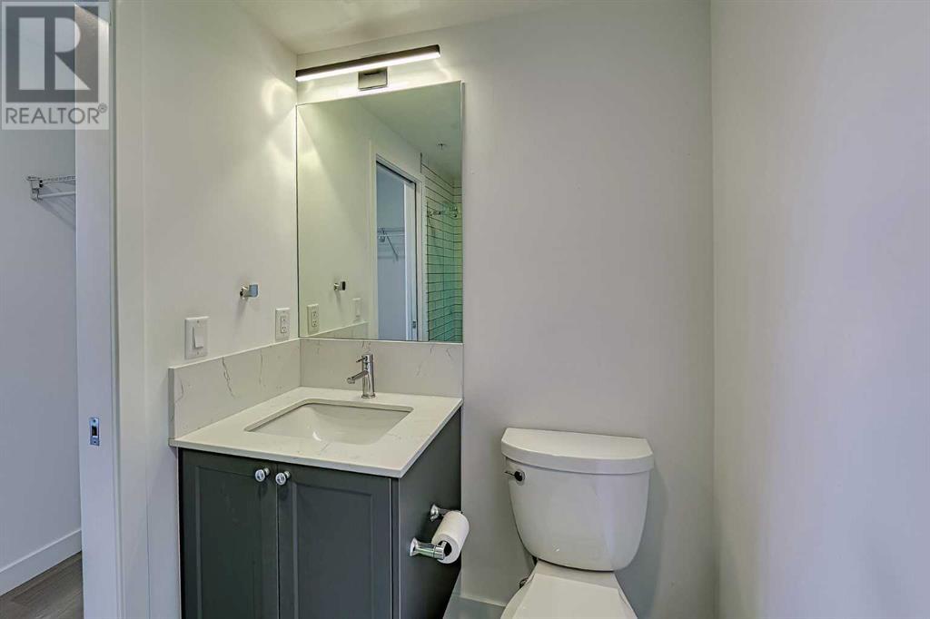Single Family House High rise for Sale in   A Street NW Sunnyside Calgary 