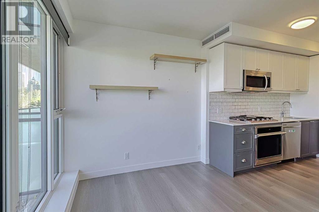 Single Family House High rise for Sale in   A Street NW Sunnyside Calgary 