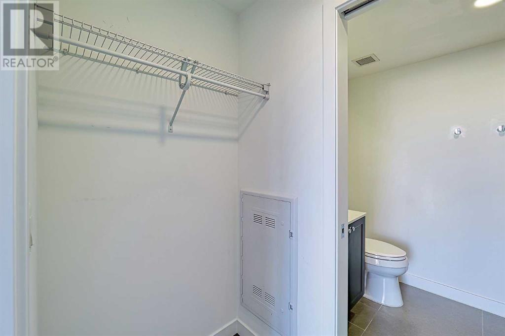 Single Family House High rise for Sale in   A Street NW Sunnyside Calgary 
