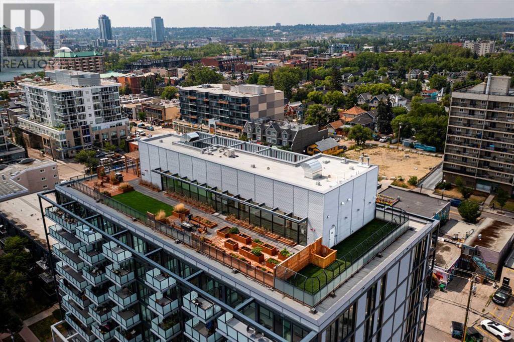 Single Family House High rise for Sale in   A Street NW Sunnyside Calgary 