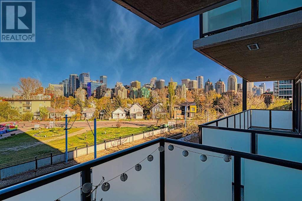 Single Family House High rise for Sale in   A Street NW Sunnyside Calgary 