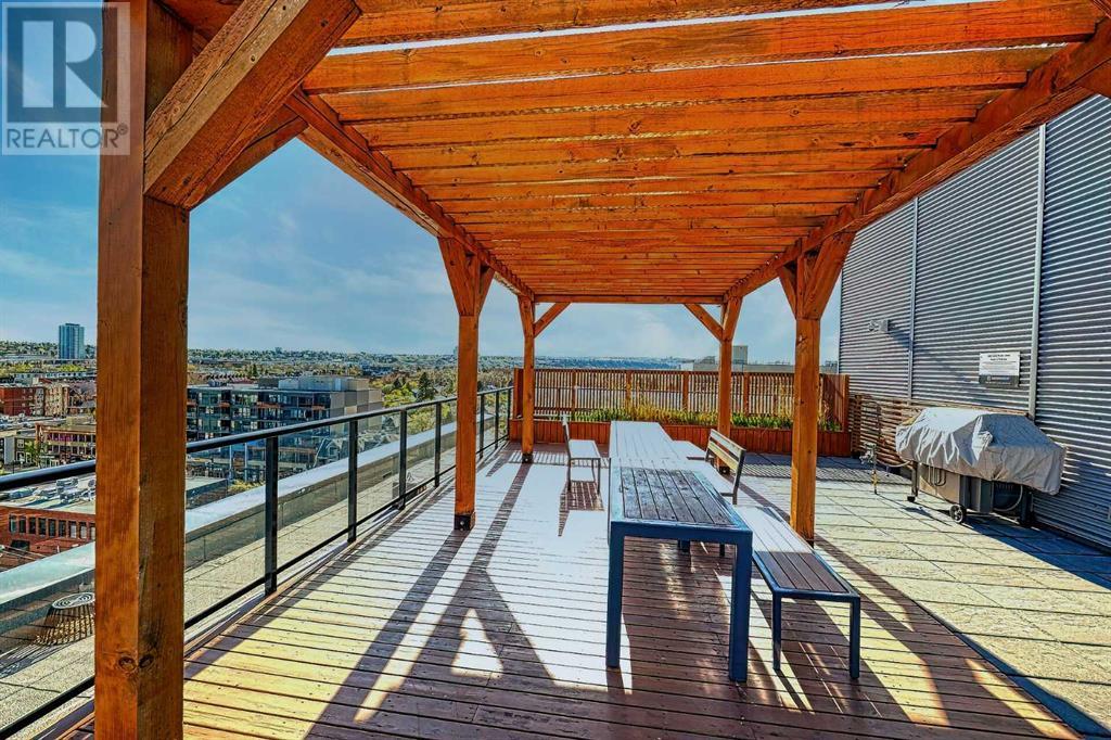 Single Family House High rise for Sale in   A Street NW Sunnyside Calgary 
