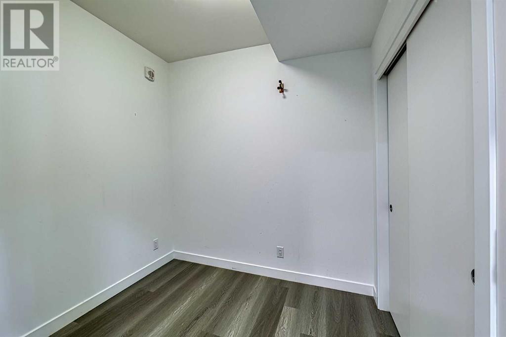 Single Family House High rise for Sale in   A Street NW Sunnyside Calgary 