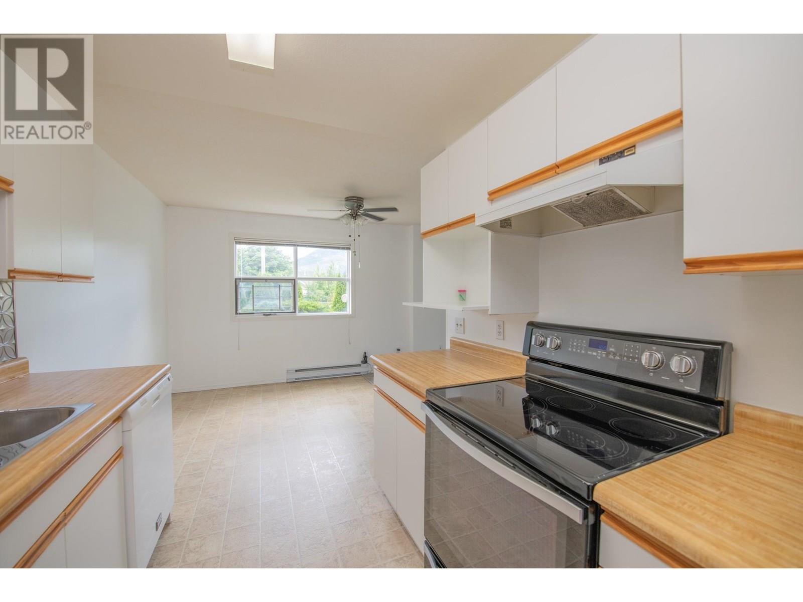 103 703 Granville Avenue, Enderby