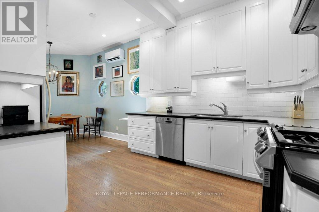 Photo 9 of 50 Delaware Avenue, Ottawa ON