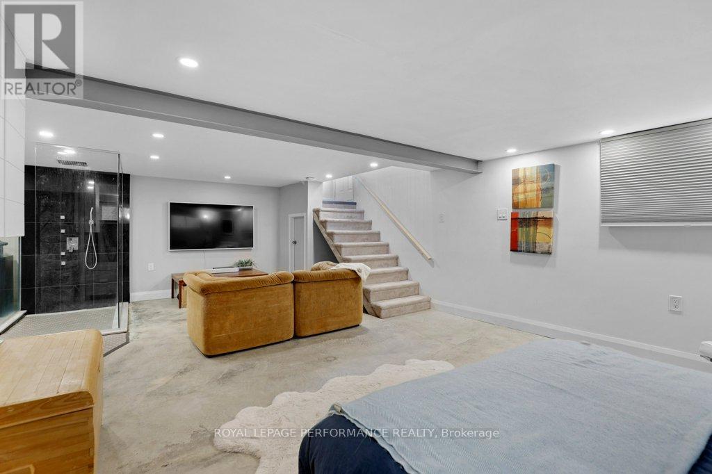 Photo 19 of 50 Delaware Avenue, Ottawa ON