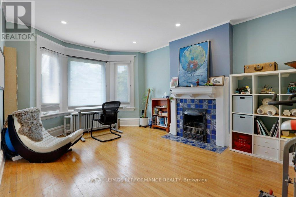 Photo 32 of 50 Delaware Avenue, Ottawa ON