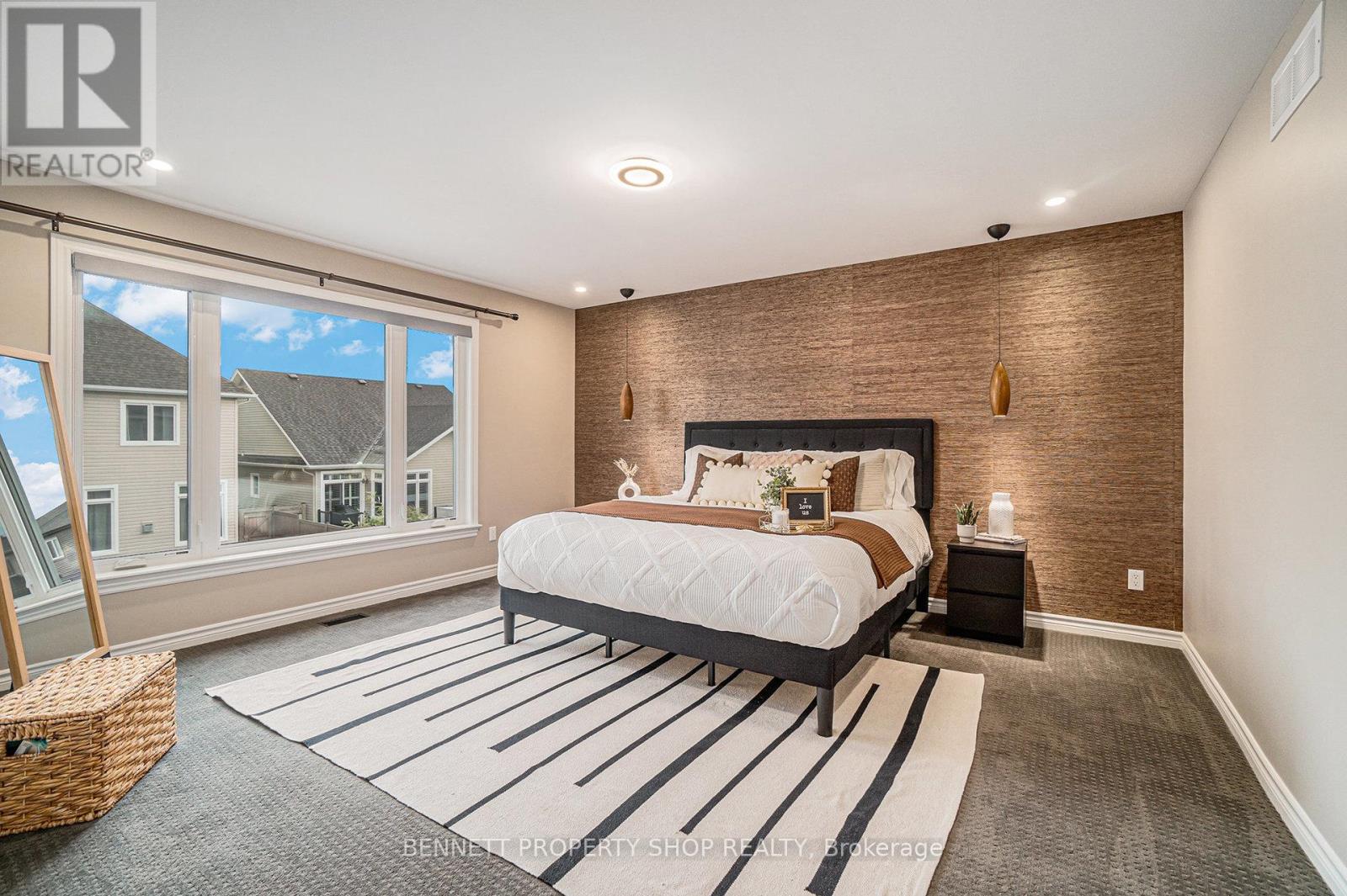 Photo 2 of 1870 Maple Grove Road, Ottawa ON