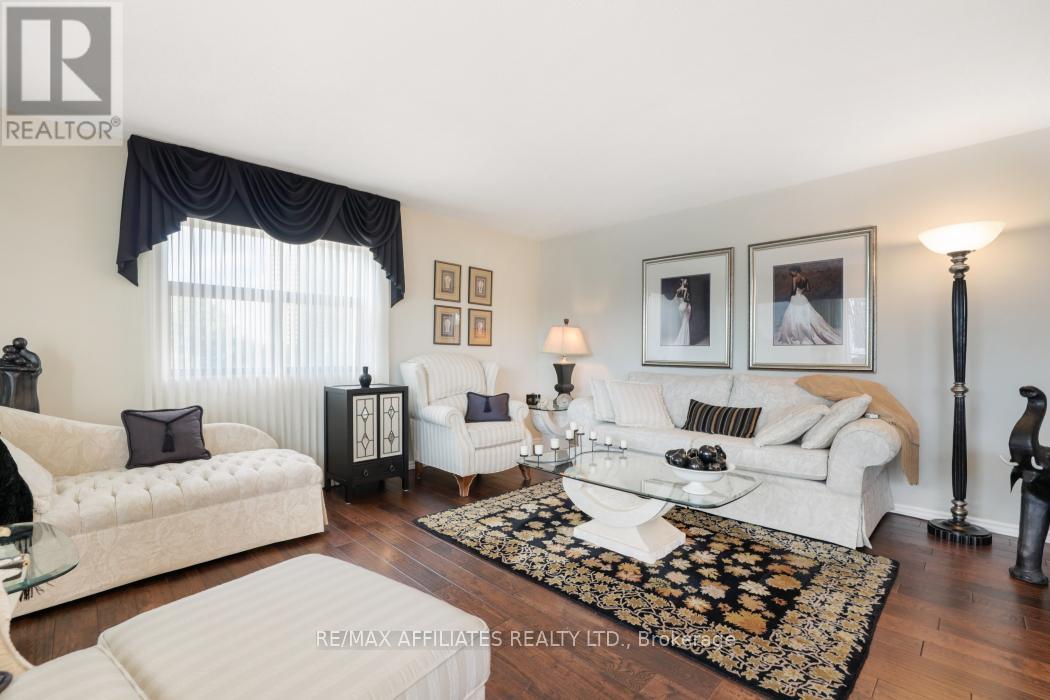 Photo 19 of 304 1190 Richmond Road, Ottawa ON