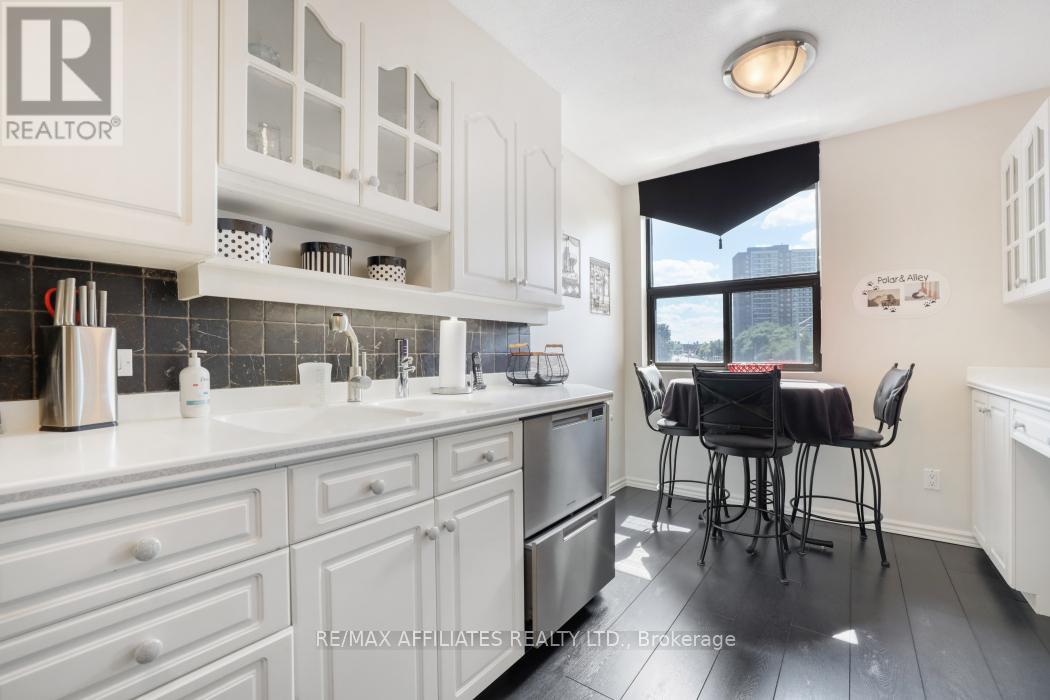 Photo 4 of 304 1190 Richmond Road, Ottawa ON