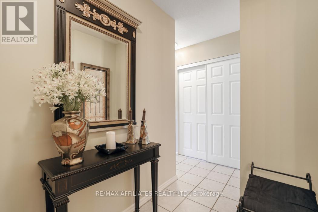 Photo 1 of 304 1190 Richmond Road, Ottawa ON