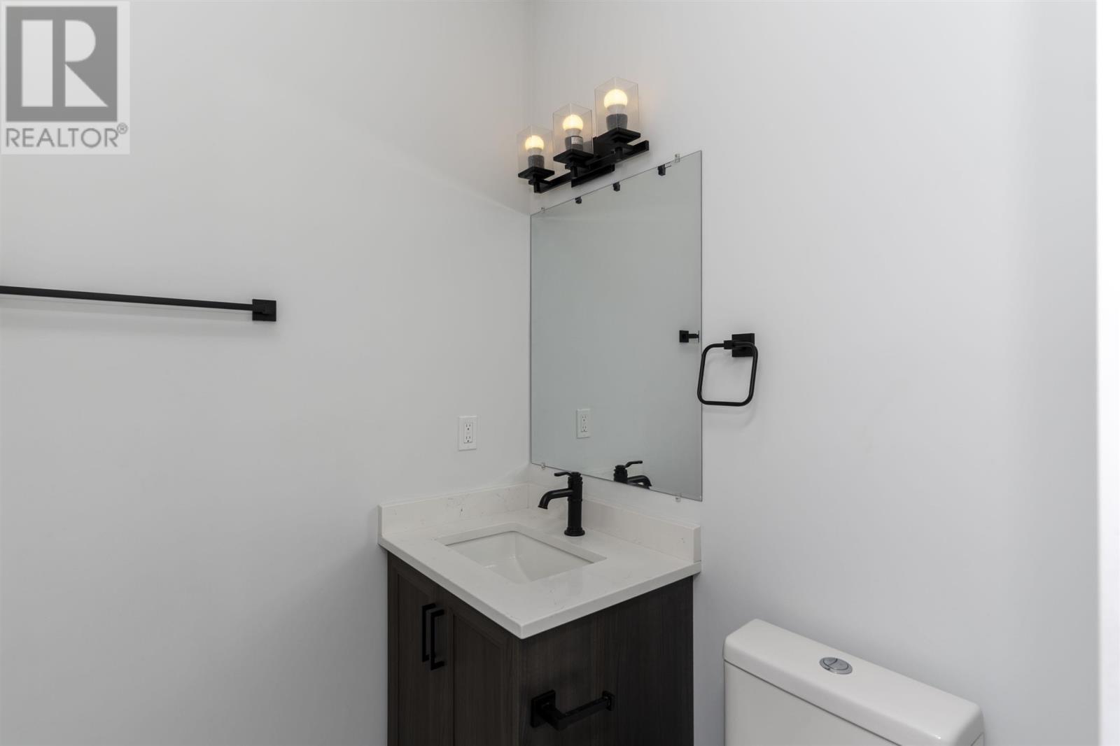 Photo 20 of 433 Muskrat Dr, Thunder Bay ON