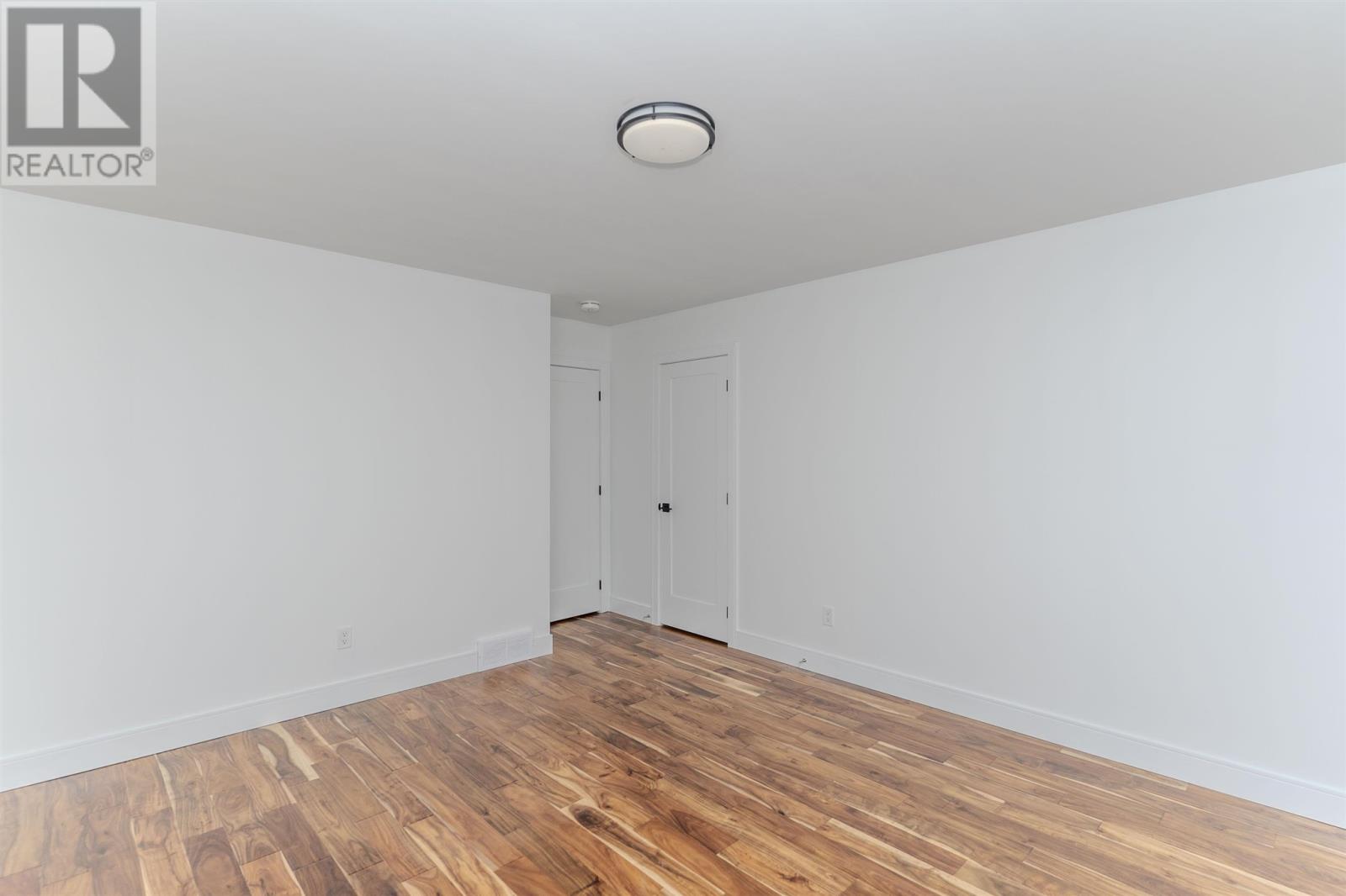 Photo 10 of 433 Muskrat Dr, Thunder Bay ON