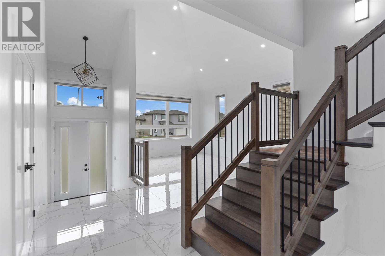 Photo 40 of 433 Muskrat Dr, Thunder Bay ON